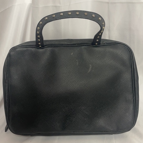 VICTORIA SECRET BLACK MAKE UP BAG - Picture 7 of 10